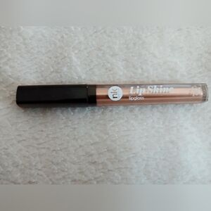 Lip Shine Lip Gloss, Metallic Pink.
